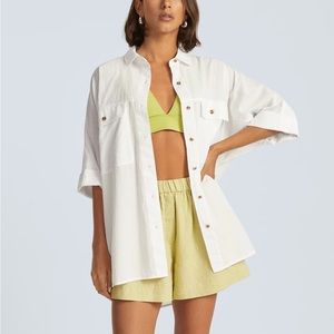 Everlane The Cotton Tourist Shirt in Size: S, Color: White
